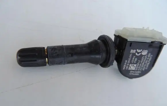 Opel Insignia B Tire pressure sensor 