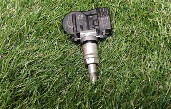 Nissan Altima Tire pressure sensor 407003JA0B