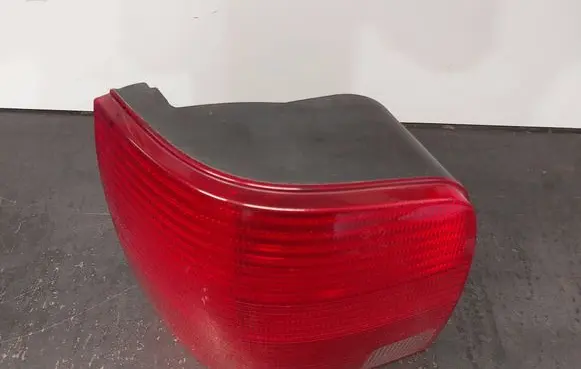 Volkswagen PASSAT B5 Rear/tail lights 3B9945111F