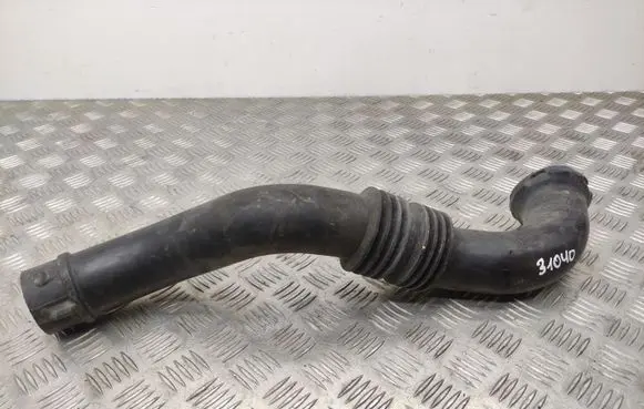 Opel Vivaro Intercooler hose/pipe 8200865653 93861963