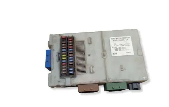 Land Rover Freelander 2 - LR2 Fuse module 6G9T14A073LA LTQF01125TP 3659AF01125TP