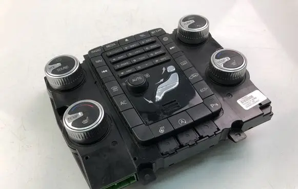 Volvo XC70 Climate control unit 31398587