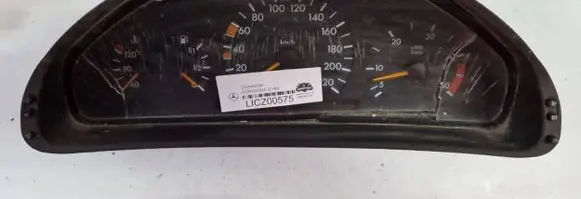 Mercedes-Benz E W210 Speedometer (instrument cluster) 2105406547