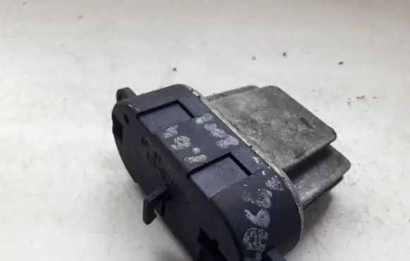 Renault Trafic II (X83) Heater blower fan relay 