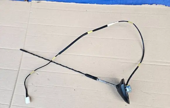 Toyota Verso-S Radio antenna 86300-52480