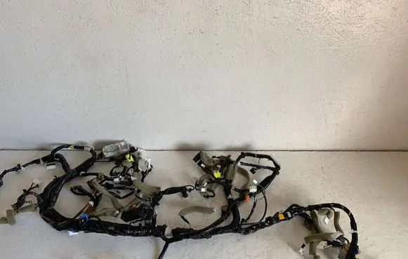 Nissan Qashqai Engine installation wiring loom 240104EF5B