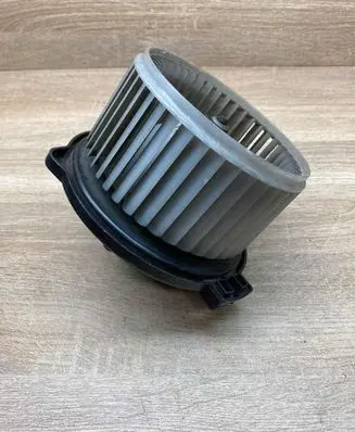 Toyota Yaris Heater fan/blower 1940000821