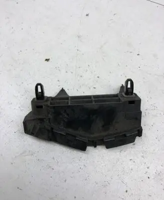 Toyota Avensis T270 Rear bumper mounting bracket 5256205040