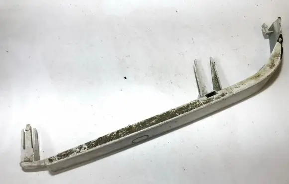 Volvo 460 Under headlight/headlamp trim 3864