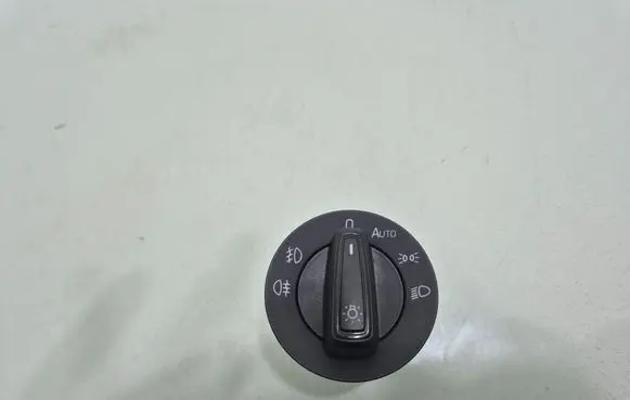 Skoda Octavia Mk3 (5E) Light switch 5E0941431D