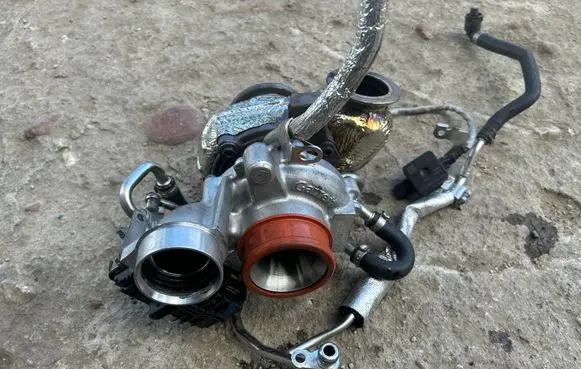 Mercedes-Benz E W213 Turbo A6540903601