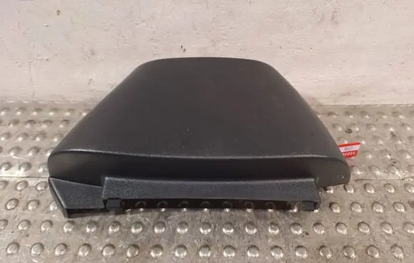 Steering wheel column trim