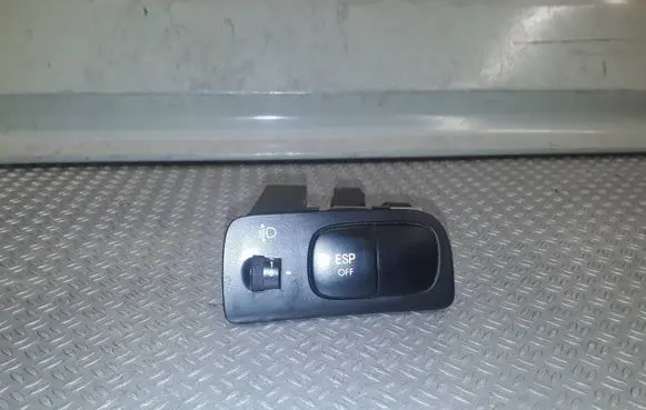 KIA Sportage ESP (stability program) switch 