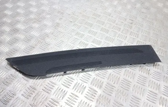 Mercedes-Benz C W204 Dashboard air vent grill cover trim A2046801807