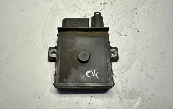 BMW 7 E65 E66 Glow plug pre-heat relay 7801201 12217801201