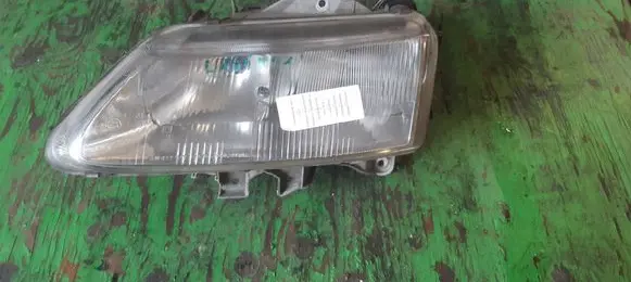 Renault Laguna I Headlight/headlamp