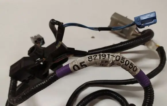 Toyota Avensis T250 Other wiring loom 8219105050