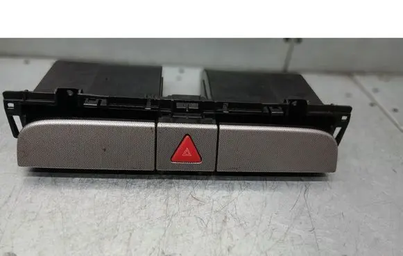 Volkswagen PASSAT B6 Cup holder 3C0858407