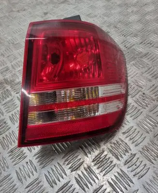 Dodge Journey Rear/tail lights 05067784AB B0DYS1DE 8L04CB3385