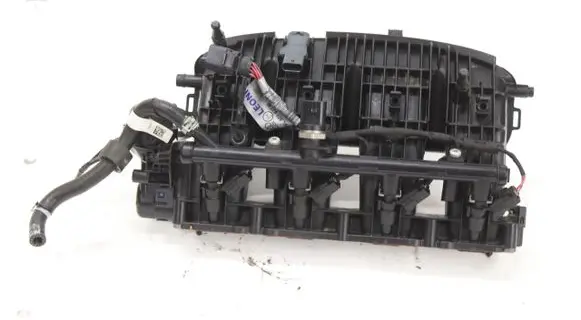 Volkswagen Polo VI Intake manifold 06L133201DM