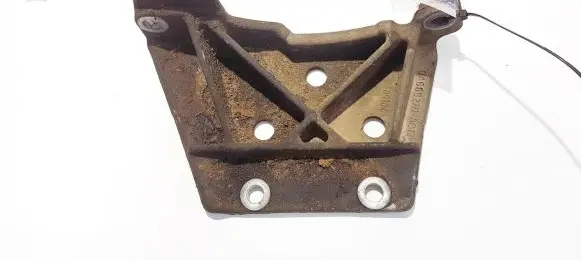 Chrysler Sebring (ST-22 - JR) Engine mounting bracket 04668270 ac12