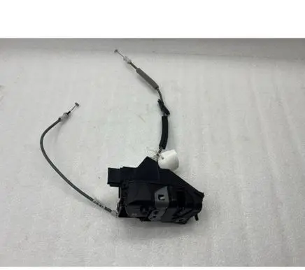 Opel Mokka B Front door lock 444555 1A006443