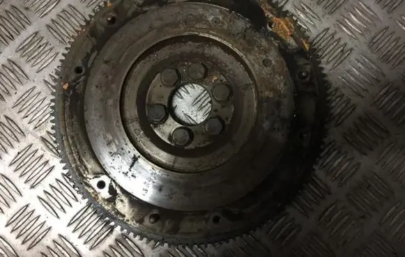 Skoda Octavia Mk2 (1Z) Flywheel r030105271d