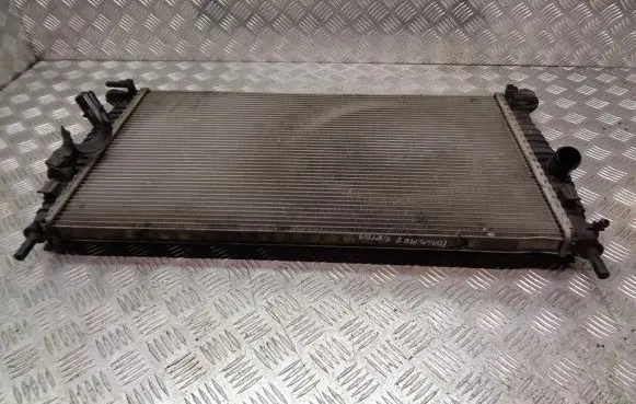 Ford Focus Radiator set 