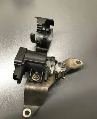 Peugeot 207 Turbo solenoid valve 9652570180 13758027 173162015