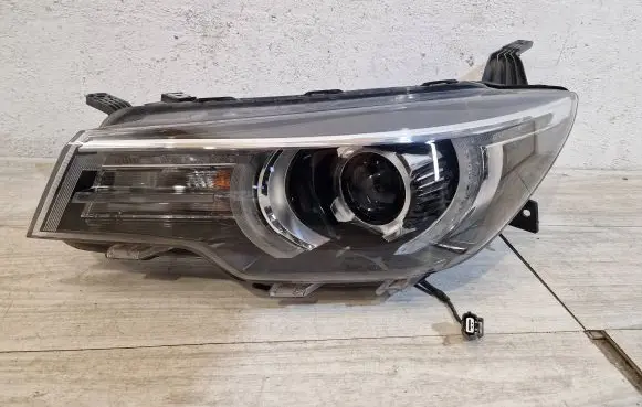 MG ZS Headlight/headlamp 81051-110S40