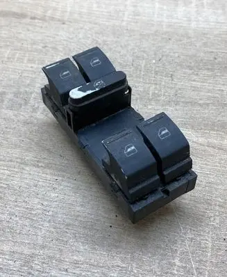 Volkswagen Jetta V Electric window control switch 1K4959857