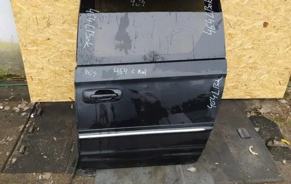Chrysler Grand Voyager IV Rear door