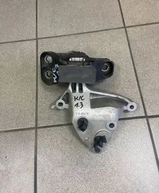 Mercedes-Benz Citan II W420 Engine mount vacuum valve 