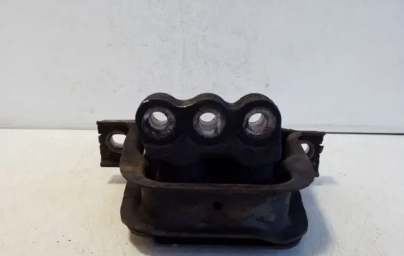 Chevrolet Captiva Gearbox mount 