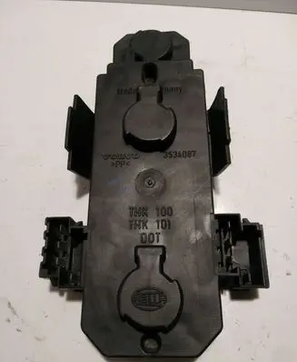 Volvo 960 Tail light bulb cover holder 3534087