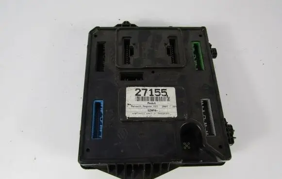Renault Megane III Central body control module 284B11486R