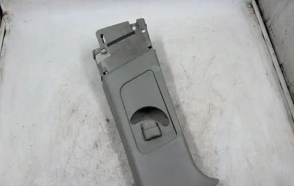 Mitsubishi Lancer X (B) pillar trim (top) 7211A063