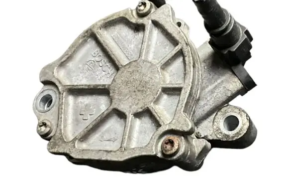 Ford Fiesta Vacuum pump 9804021880 3B2806Y0798