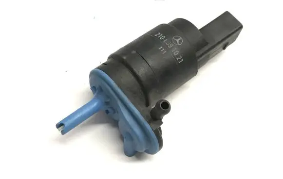 Mercedes-Benz A W169 Windscreen/windshield washer pump 2108691021
