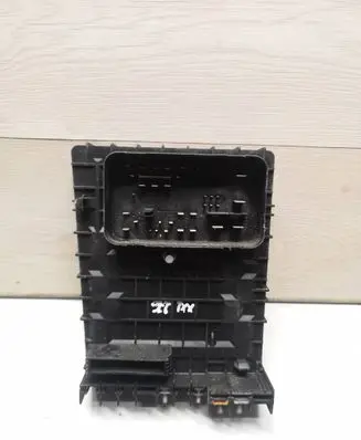 Volkswagen Golf V Fuse module 1K0937125A 017183071