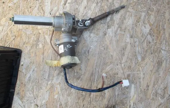 Toyota Yaris Electric power steering pump 452000D110