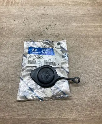 Hyundai Excel II Windshield washer fluid reservoir/tank 9862324000 TANKCAP