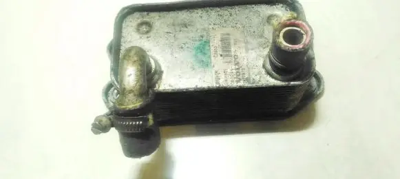 Volvo XC90 Engine oil radiator 8677973