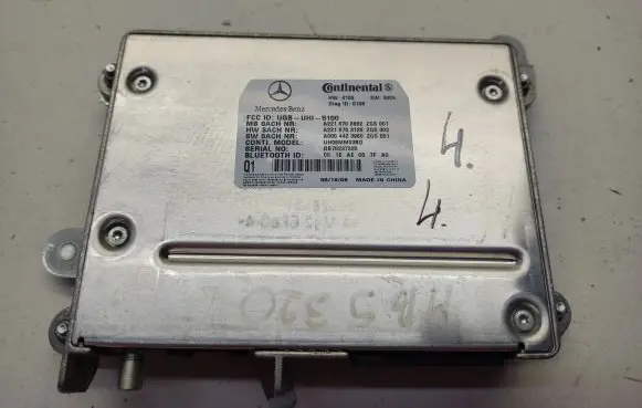 Mercedes-Benz S W221 Bluetooth control unit module A2218708992 A2218703126 A2215454640
