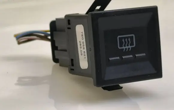Windscreen/window heater switch