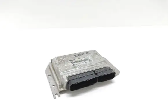 KIA Carens I Engine control unit/module 0281011024 3912127310
