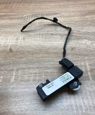Ford Mondeo MK V Aerial antenna amplifier DS7T15603CA WITHPLUG