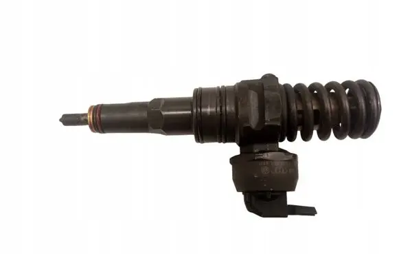 Volkswagen Polo Fuel injector 038130073AG