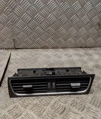 Audi A5 8T 8F Dash center air vent grill 8t2820951d