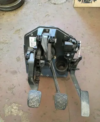 Mercedes-Benz A W168 Pedal assembly A1682901801